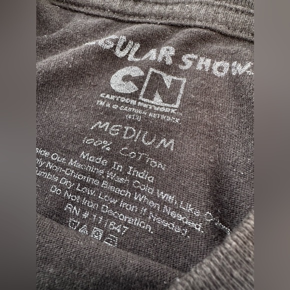 Regular show T-shirt - Picture 2 of 2